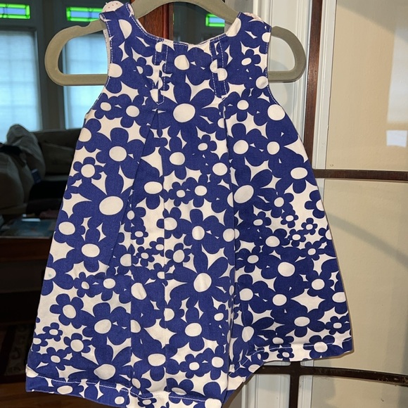 Very gently worn Baby Boden cotton pinnie “S” monogram - 12-18m - Picture 4 of 5